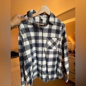 ✨FOREVER 21 Navy Plaid button down